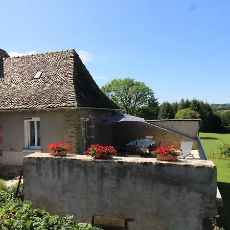 Maison Confortable Avec Spa, Grand Jardin, Proche D'activites Nature Et Visites Culturelles - Fr-1-742-517 Ferienhaus