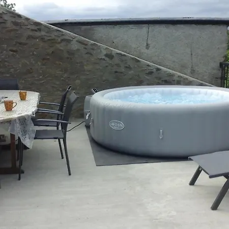 Maison Confortable Avec Spa, Grand Jardin, Proche D'activites Nature Et Visites Culturelles - Fr-1-742-517 Ferienhaus *